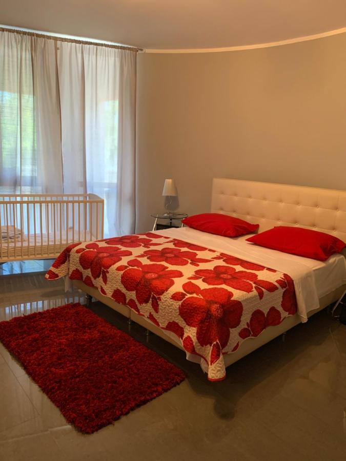 Appartamento La Perla Vodice Esterno foto